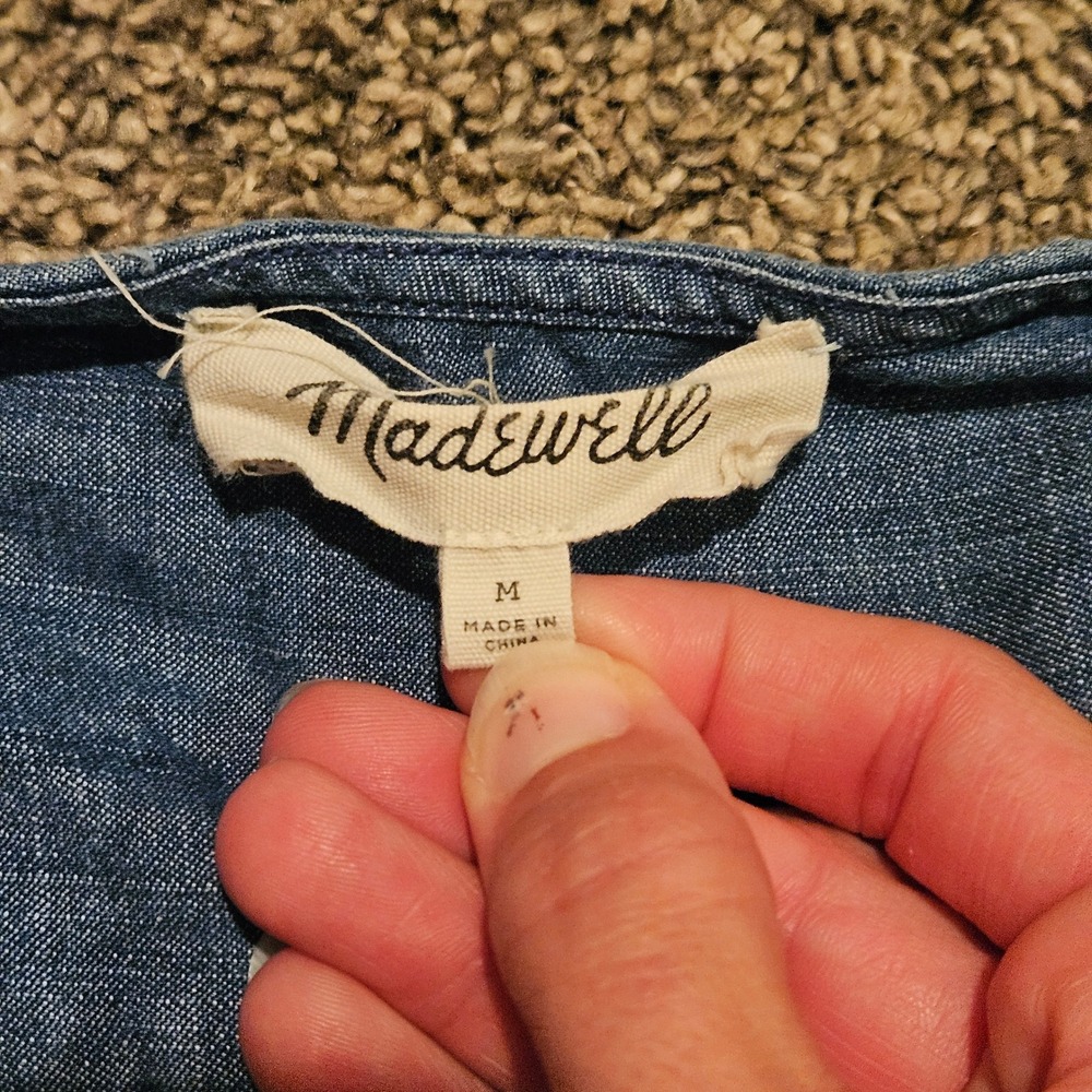 Madewell Denim Wrap Top Size M Blue Chambray Side Tie V-Neck Boho Minimalist - Picture 10 of 12